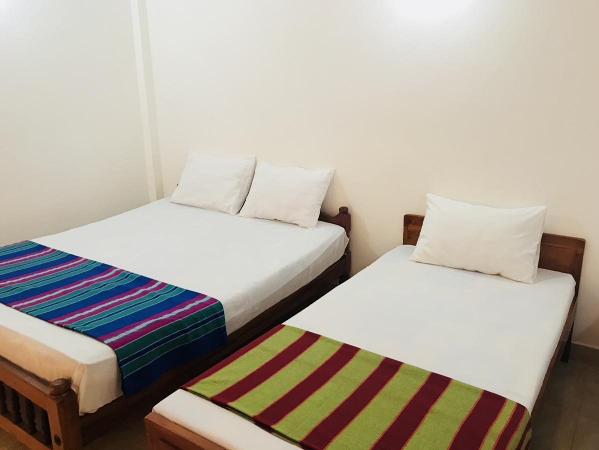 Emarald Holiday Homes Anuradhapura Bagian luar foto